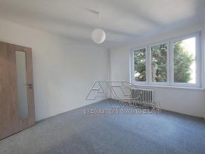 Pronájem bytu 2+1, České Budějovice, Třebízského, 64 m2