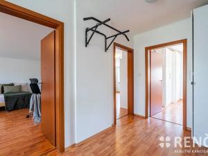 Prodej rodinného domu, Praha - Dolní Počernice, Jana Bílka, 301 m2