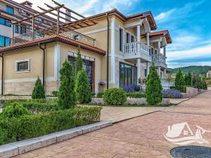 Prodej rodinného domu, Sveti Vlas, Bulharsko, 350 m2