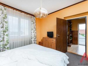 Pronájem rodinného domu, Praha - Dubeč, K pekárně, 104 m2