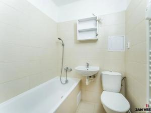 Pronájem bytu 1+1, Praha - Čakovice, Myjavská, 28 m2