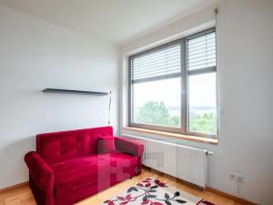 Pronájem bytu 1+kk, Praha - Prosek, Litoměřická, 52 m2