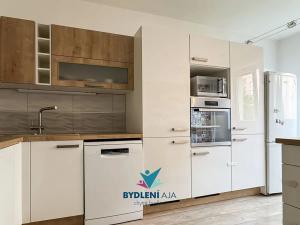 Prodej bytu 3+1, Teplice, Fibichova, 77 m2