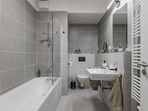 Prodej bytu 1+kk, Praha - Ruzyně, Drnovská, 33 m2