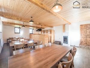 Prodej rodinného domu, Štipoklasy, 356 m2