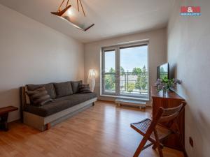 Prodej bytu 2+kk, Neveklov, náměstí Jana Heřmana, 47 m2