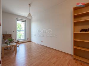 Prodej bytu 2+kk, Neveklov, náměstí Jana Heřmana, 47 m2