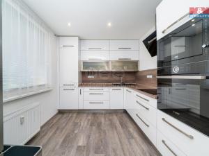 Prodej bytu 3+1, Lanškroun - Žichlínské Předměstí, B. Martinů, 74 m2