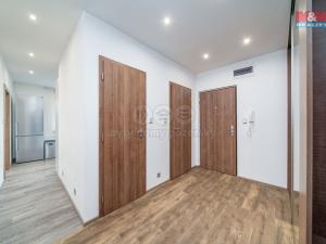 Prodej bytu 3+1, Lanškroun - Žichlínské Předměstí, B. Martinů, 74 m2