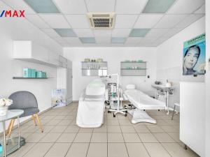 Prodej obchodního prostoru, Moravská Třebová - Předměstí, Strážnického, 637 m2