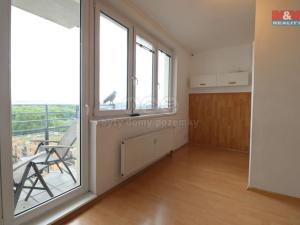 Pronájem bytu 1+kk, Praha, Hnězdenská, 39 m2