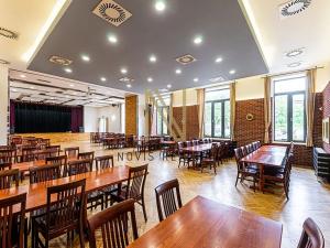 Pronájem restaurace, Letiny, 646 m2