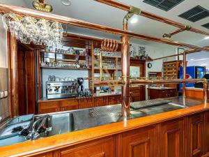 Pronájem restaurace, Letiny, 646 m2