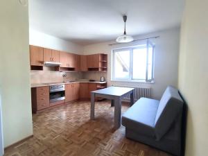 Pronájem bytu 2+1, Sobotovice, 73 m2