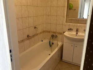 Pronájem bytu 2+1, Ostrava, Porubská, 56 m2
