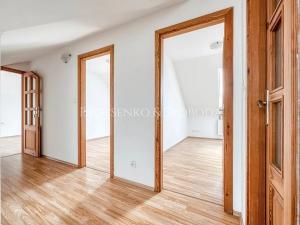 Prodej vícegeneračního domu, Senožaty, 182 m2