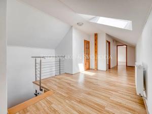 Prodej rodinného domu, Senožaty, 182 m2