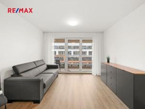 Pronájem bytu 1+kk, Praha - Hloubětín, U Tesly, 30 m2