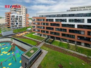 Pronájem bytu 1+kk, Praha - Hloubětín, U Tesly, 30 m2