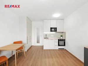 Pronájem bytu 1+kk, Praha - Háje, Výstavní, 32 m2
