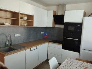 Pronájem bytu 2+1, Olomouc, Varšavské nám., 58 m2