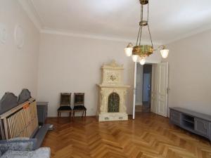 Prodej bytu 2+kk, Karlovy Vary, Svahová, 77 m2