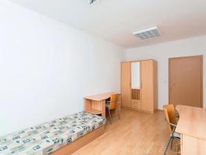 Pronájem bytu 2+1, Praha - Suchdol, Suchdolské náměstí, 58 m2