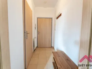 Pronájem bytu 1+kk, Praha - Lhotka, Štúrova, 33 m2