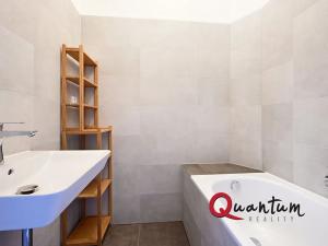 Prodej bytu 2+kk, Praha - Nusle, Na Veselí, 58 m2