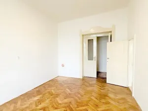 Pronájem bytu 2+1, Praha - Holešovice, Bubenské nábřeží, 69 m2
