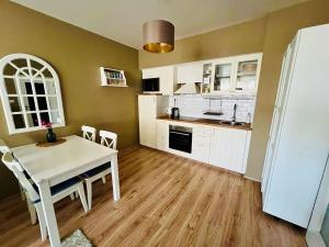 Pronájem bytu 2+kk, Praha - Žižkov, V zahrádkách, 52 m2