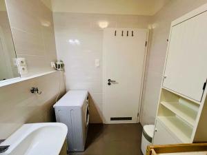 Pronájem bytu 2+kk, Praha - Žižkov, V zahrádkách, 52 m2