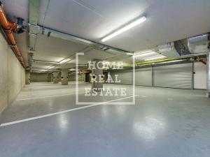 Prodej garážového stání, Praha - Smíchov, Pod Barvířkou, 32 m2