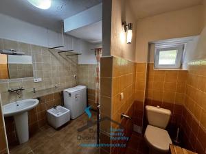 Prodej bytu 2+1, Stará Paka, 72 m2