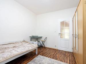 Prodej bytu 3+kk, Praha - Strašnice, Pod strání, 72 m2