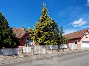 Prodej rodinného domu, Lány, Lipová, 314 m2