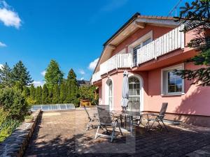 Prodej rodinného domu, Lány, Lipová, 314 m2