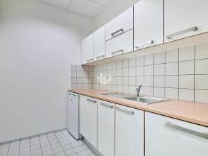 Pronájem kanceláře, Praha - Nusle, Na strži, 977 m2