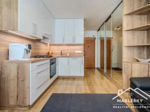 Prodej bytu 2+kk, Praha - Krč, V Štíhlách, 39 m2