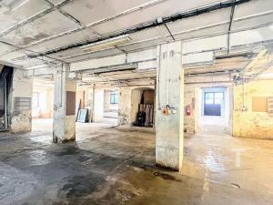 Prodej komerční nemovitosti, Lhota Rapotina, 1000 m2
