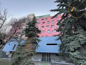 Pronájem bytu 1+kk, Praha - Košíře, Pod Klamovkou, 48 m2
