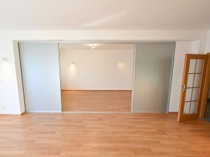 Pronájem bytu 1+kk, Praha - Řeporyje, Wiesenthalova, 61 m2