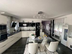 Prodej vily, Split, Chorvatsko, 319 m2