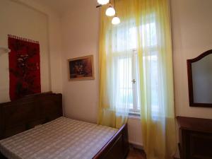 Pronájem bytu 3+1, Karlovy Vary, Krále Jiřího, 91 m2