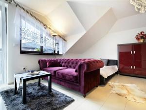 Prodej rodinného domu, Květnice, V Zelených, 300 m2