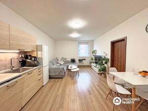 Pronájem bytu 2+kk, Brno, Košuličova, 65 m2