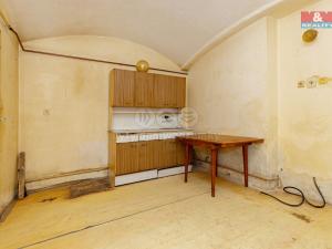 Prodej rodinného domu, Skuteč, Palackého náměstí, 80 m2