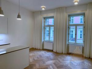 Pronájem bytu 2+kk, Praha - Smíchov, Na bělidle, 62 m2