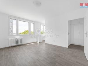 Pronájem bytu 1+kk, Pardubice - Polabiny, Sluneční, 28 m2