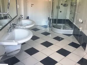 Pronájem bytu 4+1, Brno, Vinařská, 125 m2